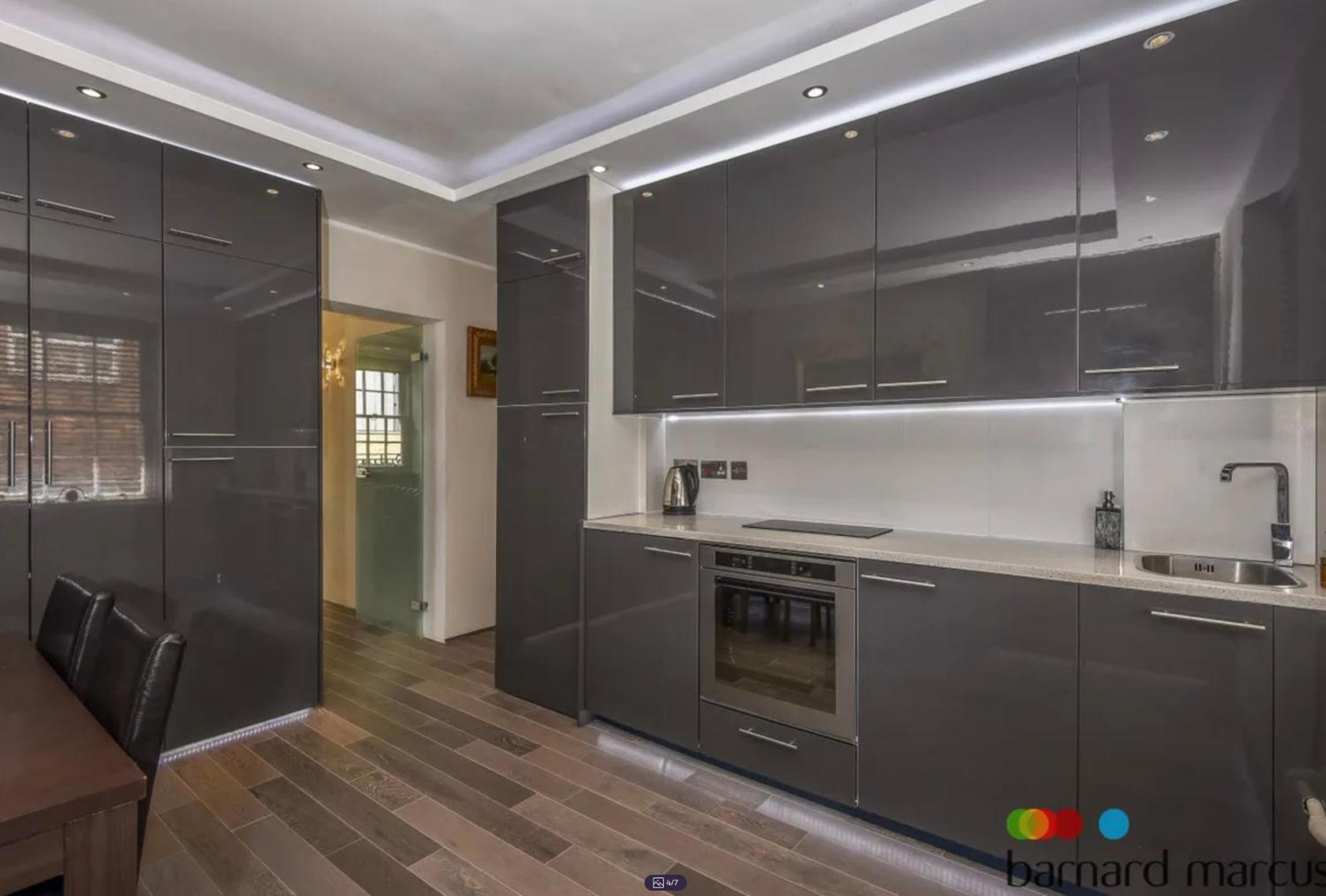 Apartament Covent Garden Two Bedroom Flat *